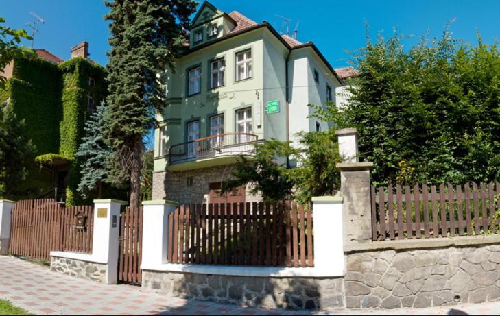 Hotel Green House Teplice Exterior photo